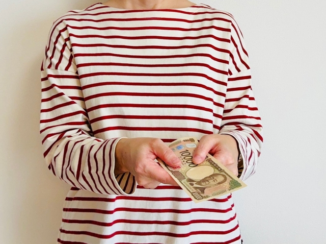 貢ぐ女の特徴をさらに理解したい人は公式LINEへ登録しよう