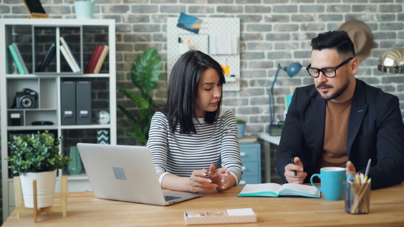 女性との会話が続かない人が実践すべきこと