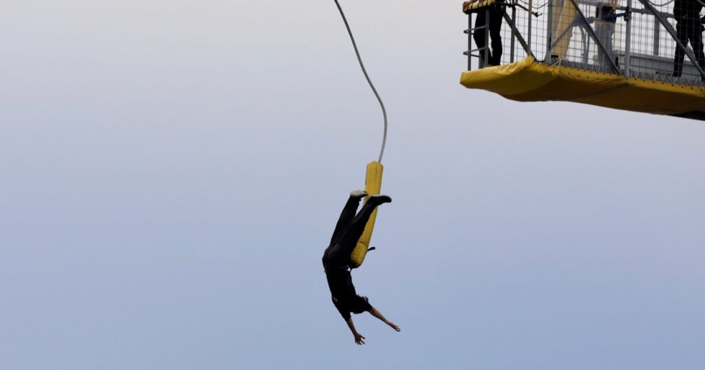 バンジージャンプ