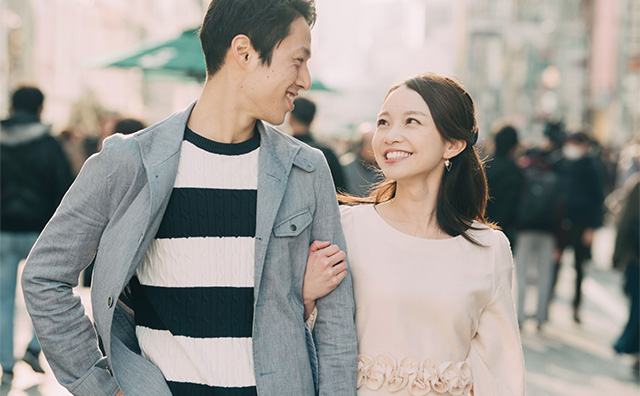 デートする男女